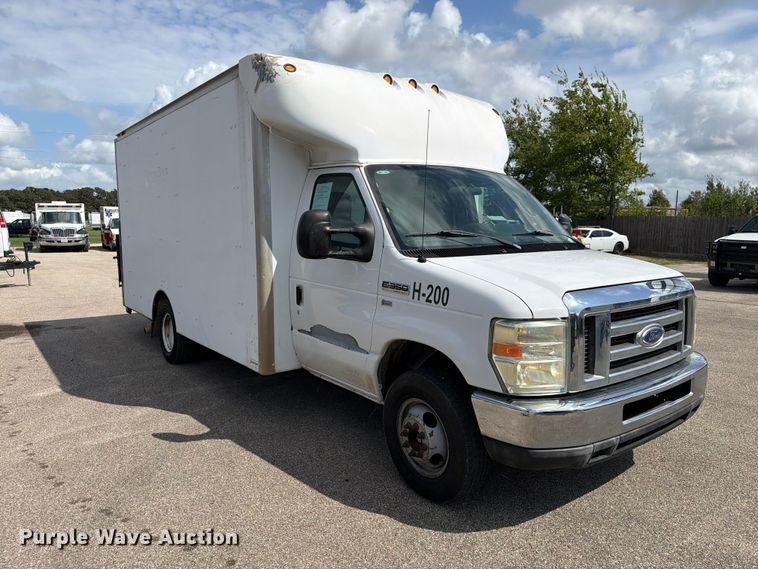 image for item EU0968 2011 Ford E350 box truck