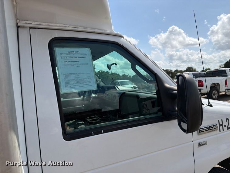 image for item EU0968 2011 Ford E350 box truck