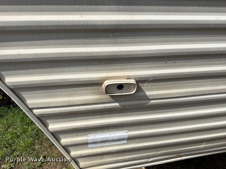 image for item EU0969 2006 Gulf Stream camper
