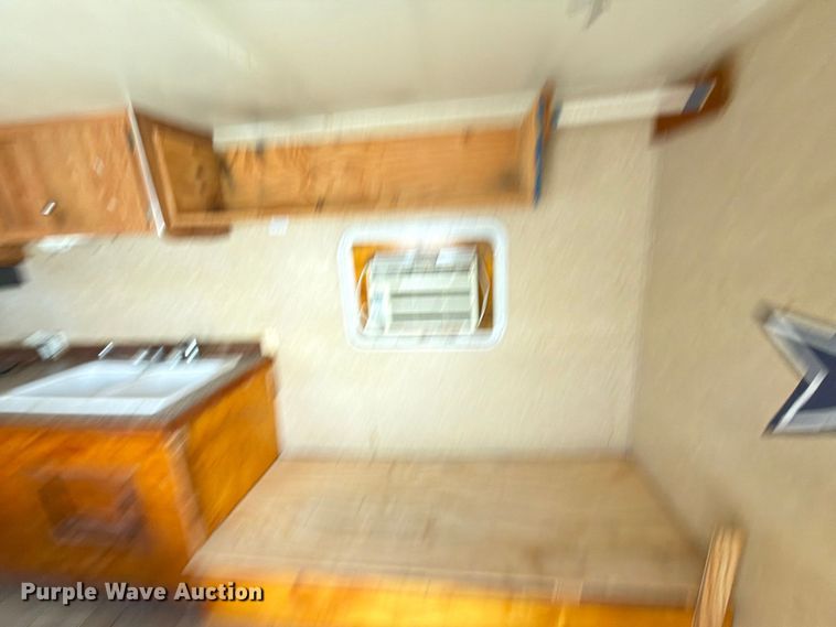 image for item EU0970 2006 Gulf Stream camper