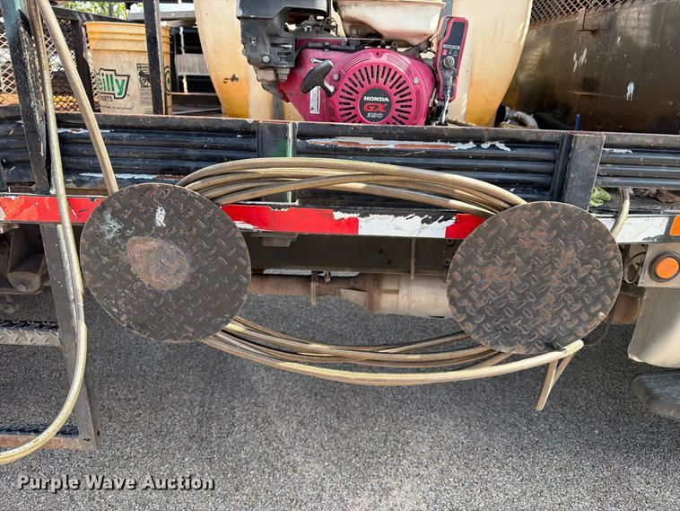 image for item EU0971 2012 Ford F450 flatbed truck