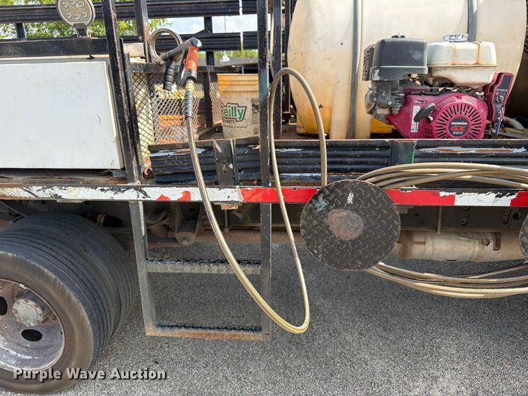 image for item EU0971 2012 Ford F450 flatbed truck