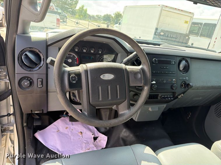image for item EU0971 2012 Ford F450 flatbed truck