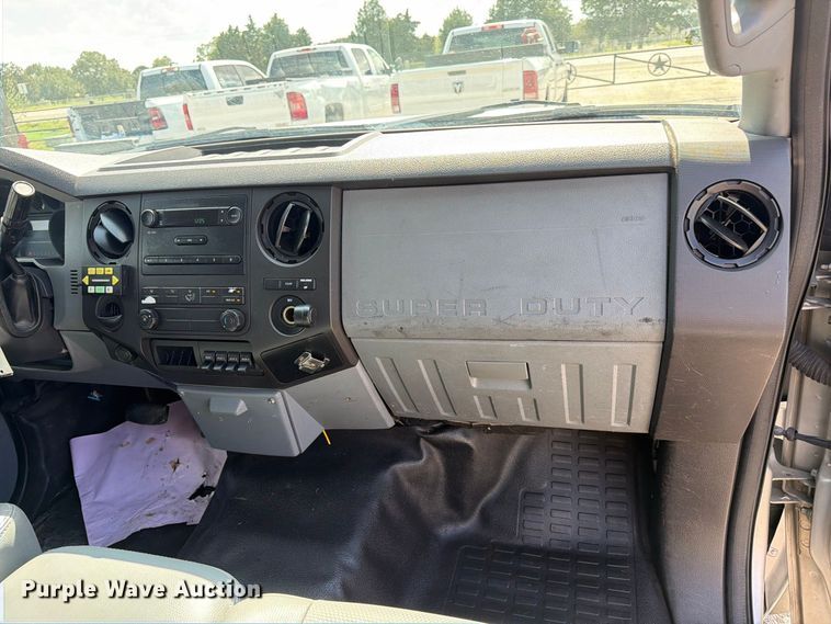 image for item EU0971 2012 Ford F450 flatbed truck