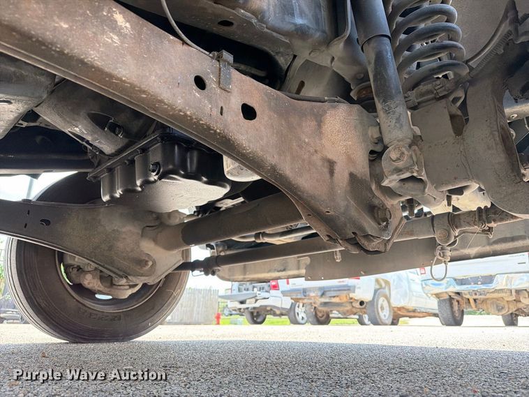 image for item EU0971 2012 Ford F450 flatbed truck