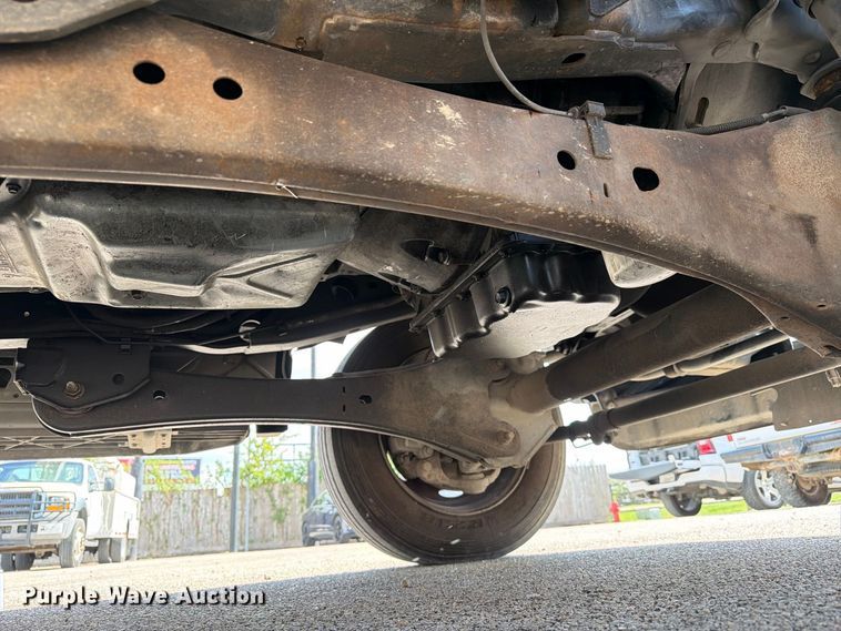 image for item EU0971 2012 Ford F450 flatbed truck