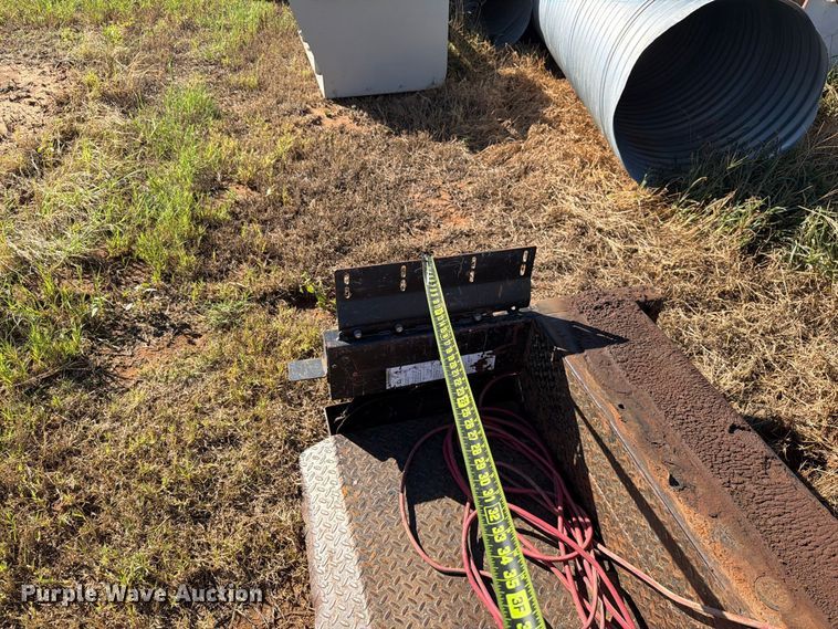 image for item EW0178 Tommy Lift end gate lift