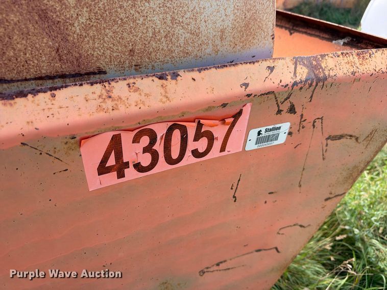 image for item EW1087 (2) fuel tanks