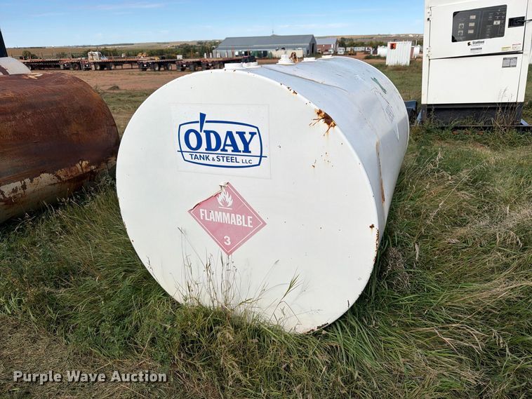 image for item EW1087 (2) fuel tanks