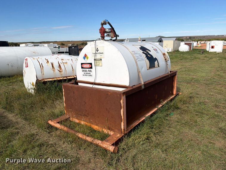 image for item EW1089 Fuel tanks