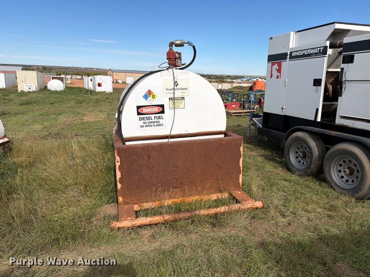 image for item EW1089 Fuel tanks