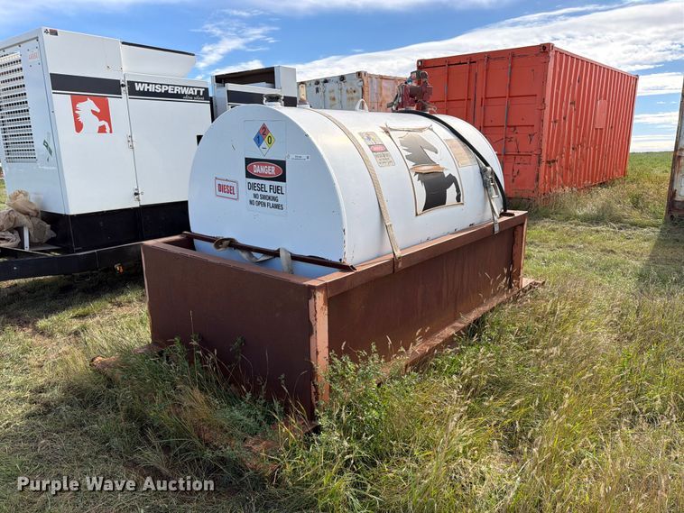 image for item EW1089 Fuel tanks