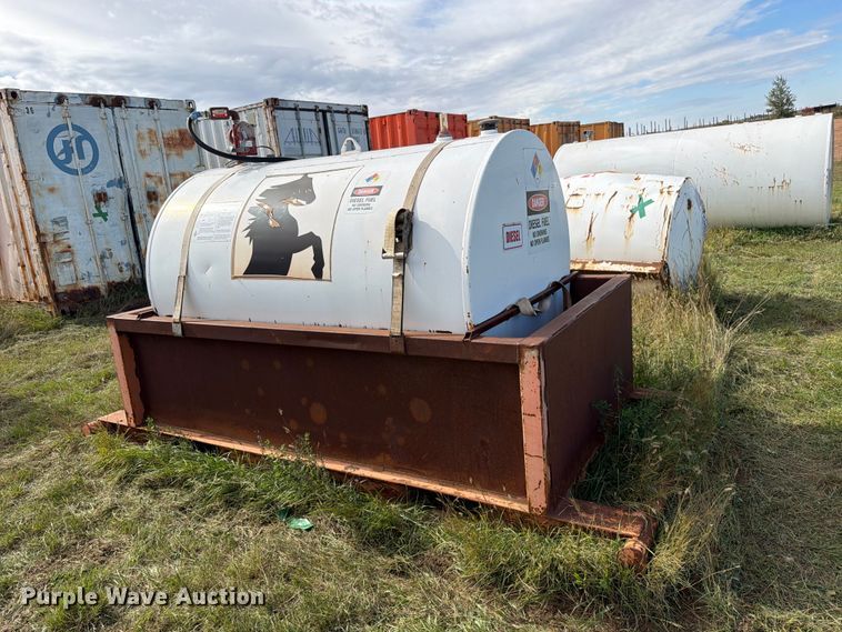 image for item EW1089 Fuel tanks