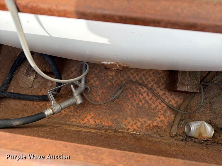 image for item EW1089 Fuel tanks
