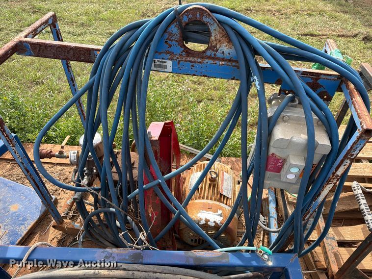 image for item EW1091 Pumps