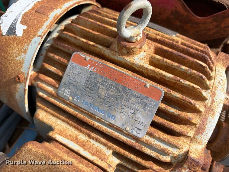 image for item EW1091 Pumps