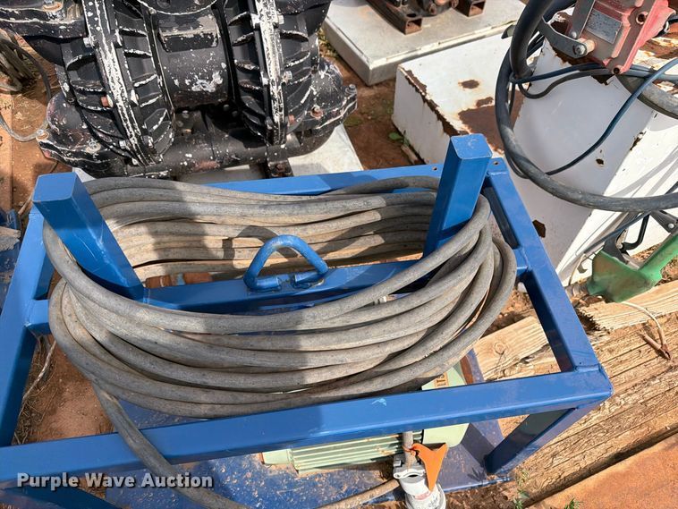 image for item EW1091 Pumps