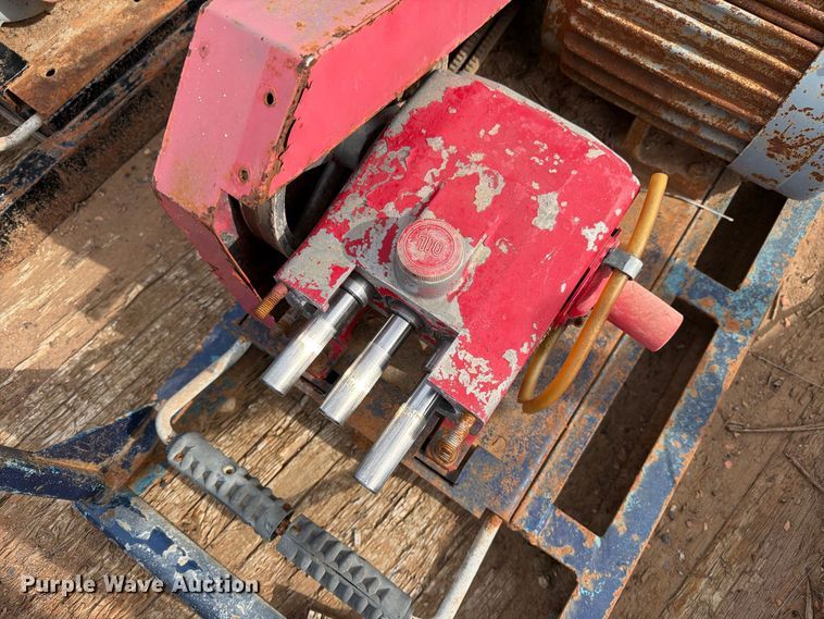 image for item EW1091 Pumps