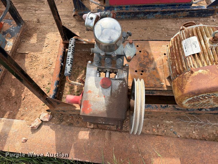 image for item EW1091 Pumps
