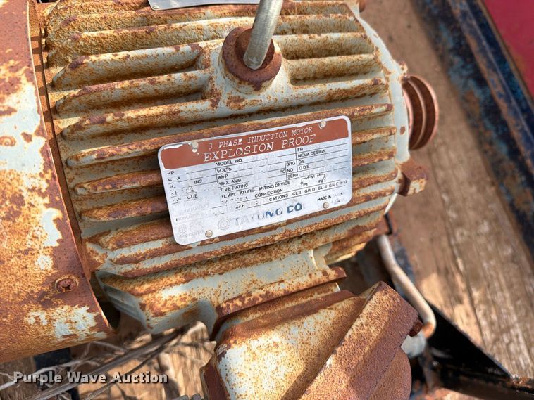 image for item EW1091 Pumps