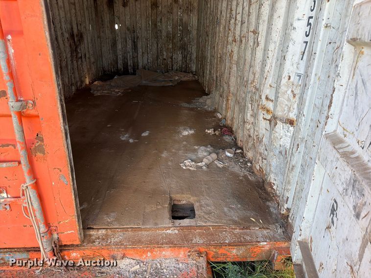 image for item EW1098 (2) shipping containers