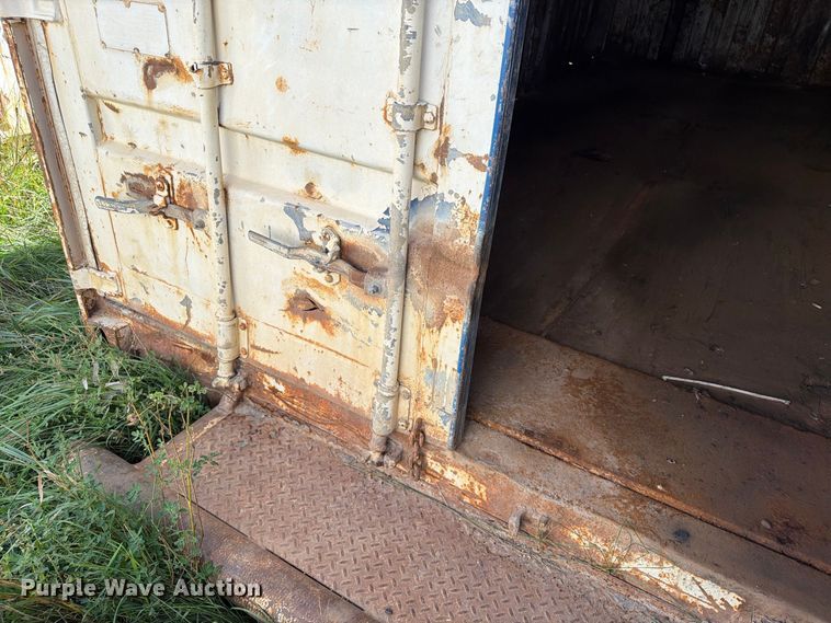 image for item EW1099 (2) shipping containers