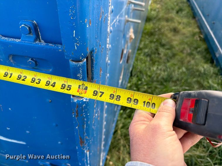 image for item EW1104 (2) water tank containers