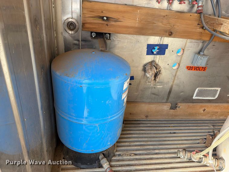 image for item EW1104 (2) water tank containers