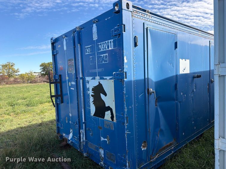 image for item EW1105 (2) water tank container