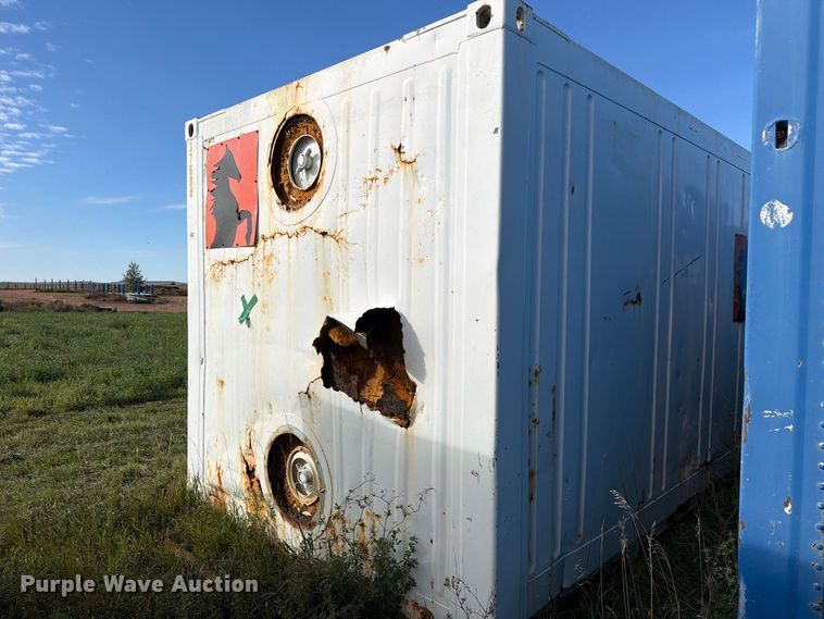 image for item EW1105 (2) water tank container