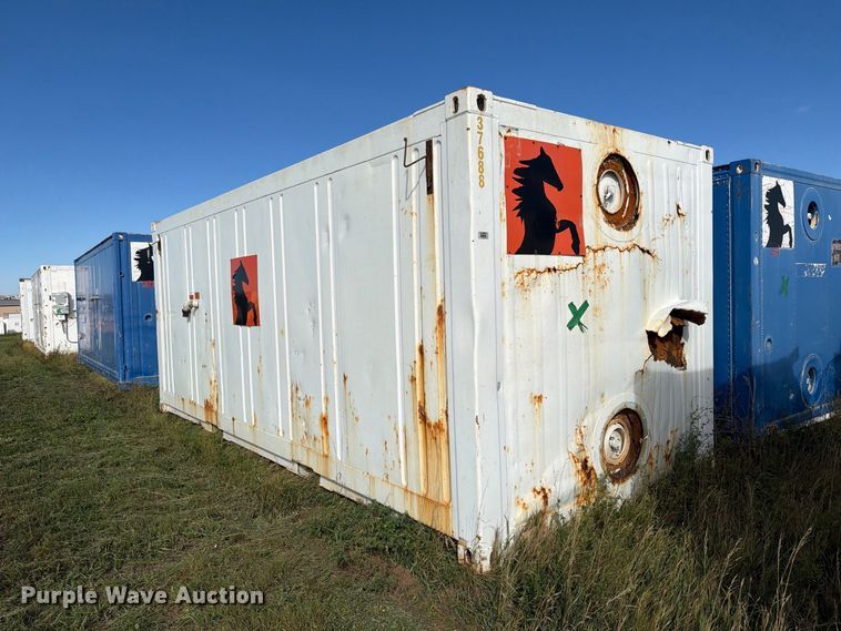 image for item EW1105 (2) water tank container