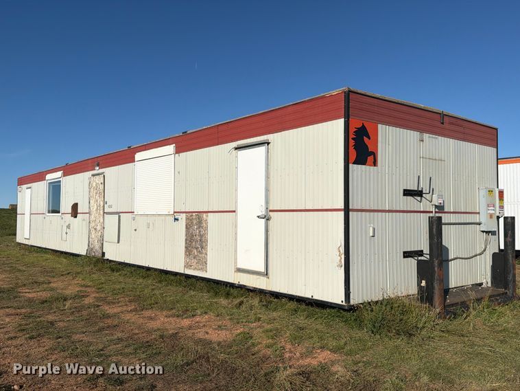 image for item EW1111 2003 Aburn ENG/GEO-4203 skid mounted living quarters 