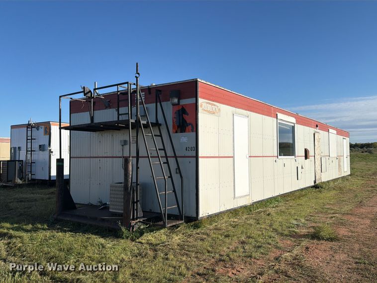 image for item EW1111 2003 Aburn ENG/GEO-4203 skid mounted living quarters 