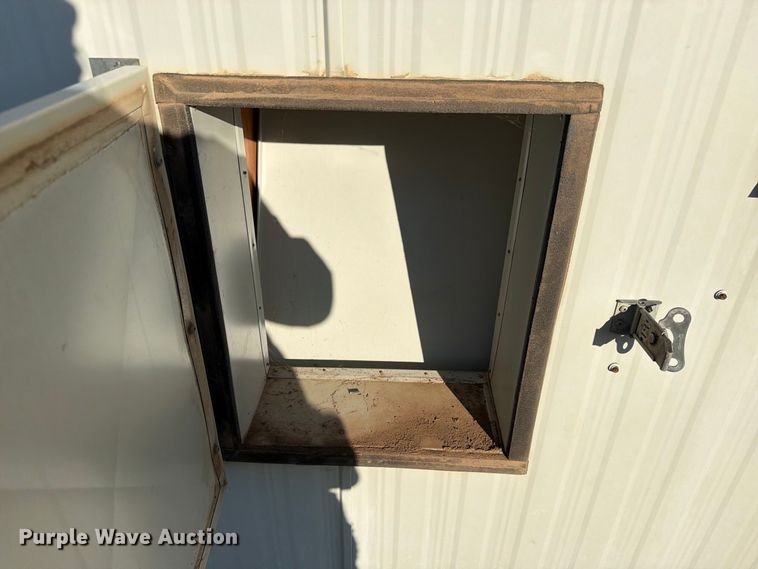 image for item EW1111 2003 Aburn ENG/GEO-4203 skid mounted living quarters 