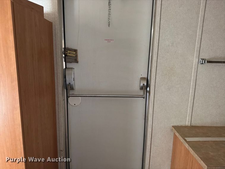 image for item EW1111 2003 Aburn ENG/GEO-4203 skid mounted living quarters 
