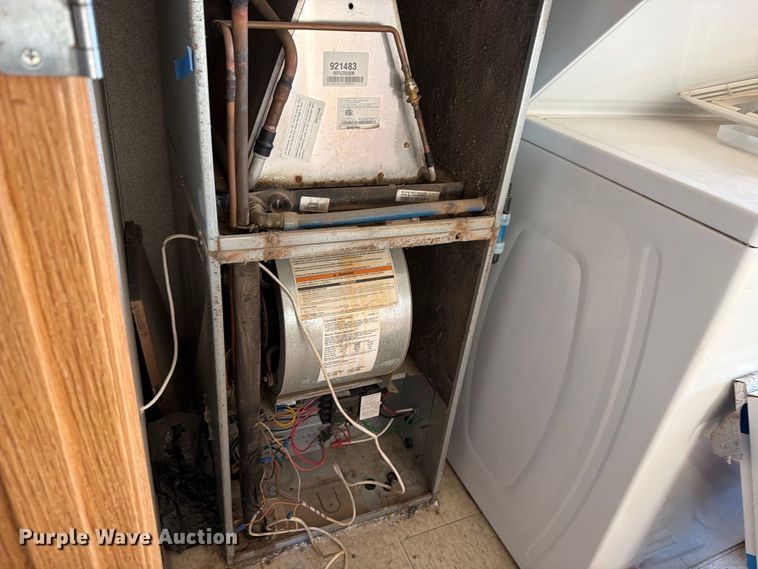 image for item EW1113 Builders Choice skid mounted living quarters 