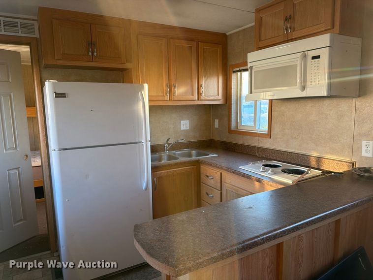 image for item EW1114 Teton skid mounted living quarters 