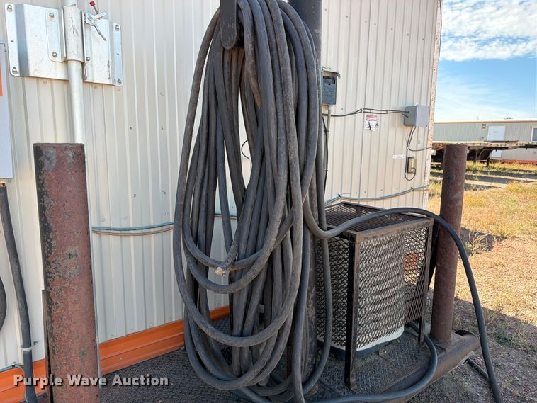 image for item EW1132 Teton skid mounted living quarters