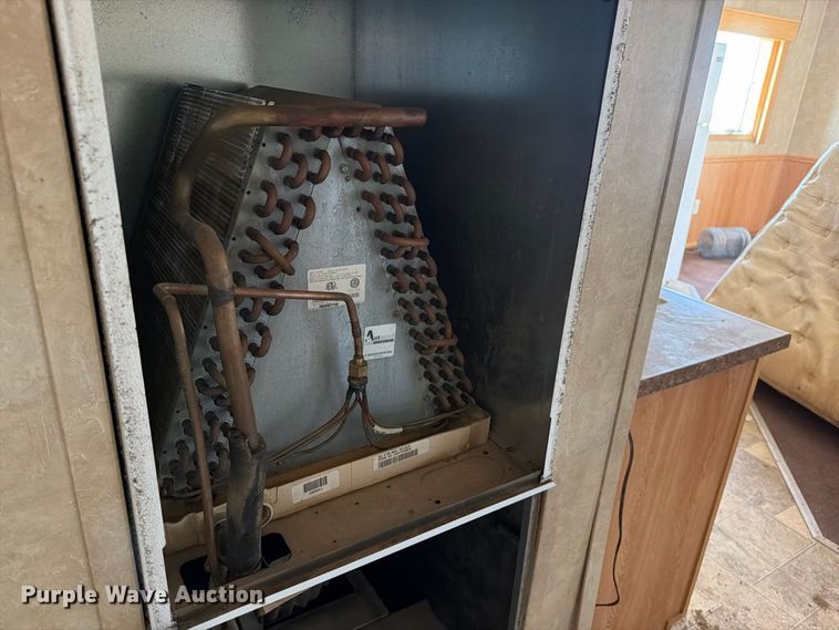 image for item EW1132 Teton skid mounted living quarters