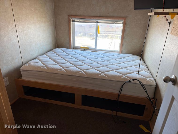image for item EW1132 Teton skid mounted living quarters