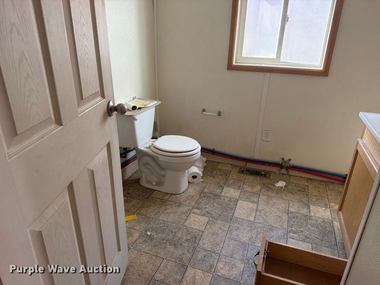 image for item EW1134 2010 Teton skid mounted office