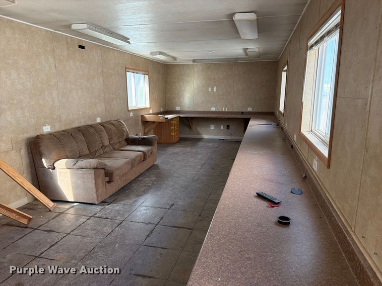 image for item EW1136 2010 Teton Portable Office