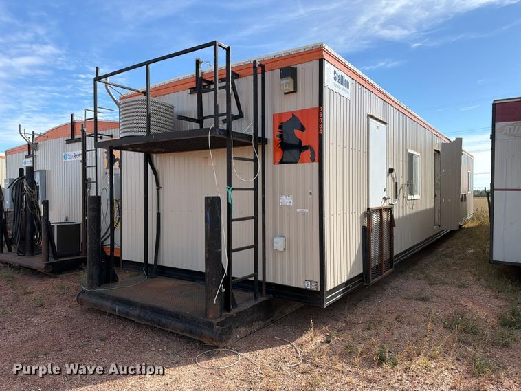 image for item EW1137 2013 Stallion portable office