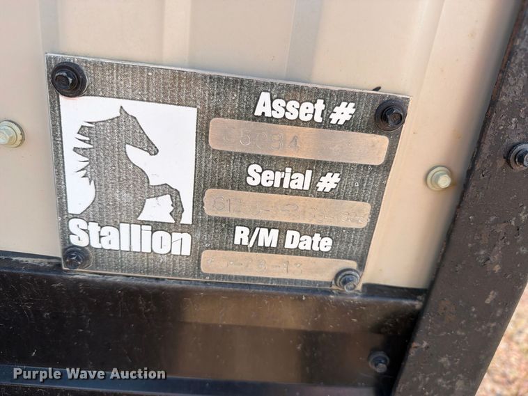 image for item EW1137 2013 Stallion portable office