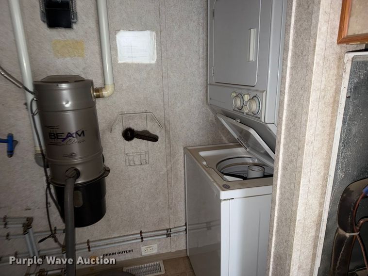 image for item EW1145 Denille ENG/GEO Portable home