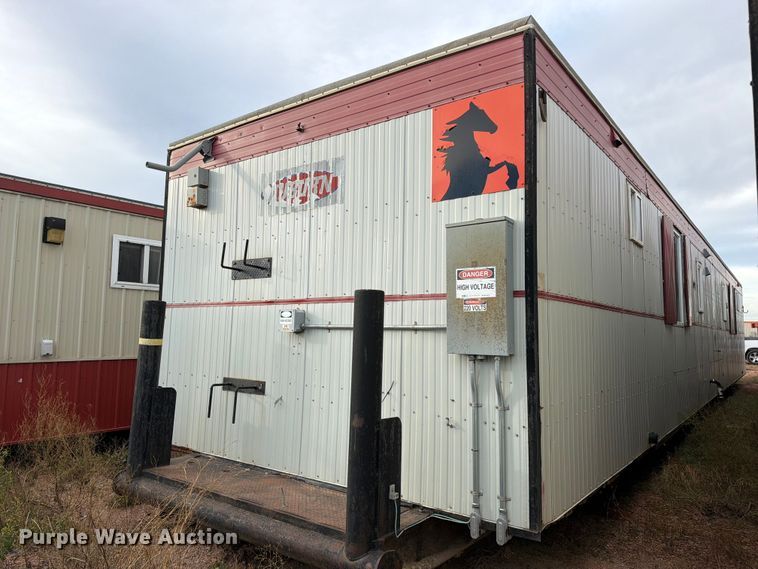 image for item EW1146 Roadway Trailers Wellsite Portable home