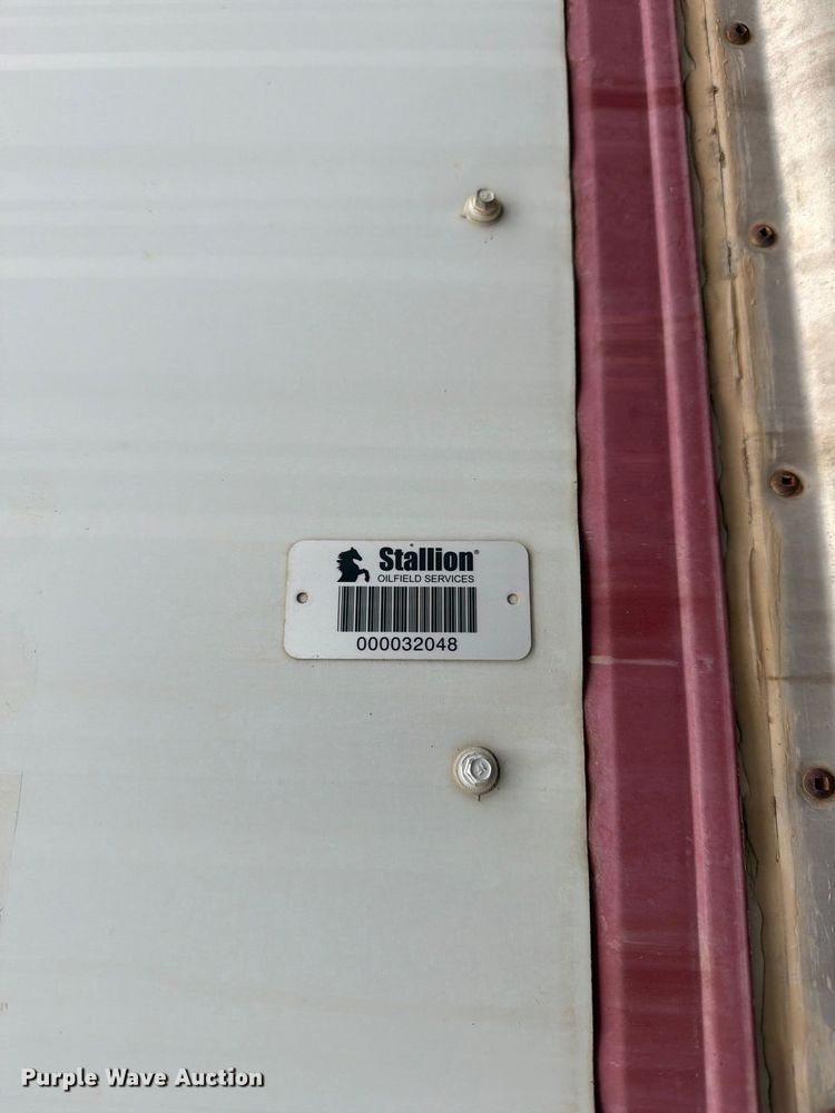 image for item EW1150 2004 Denille ENG/GEO-4233 skid mounted living quarters