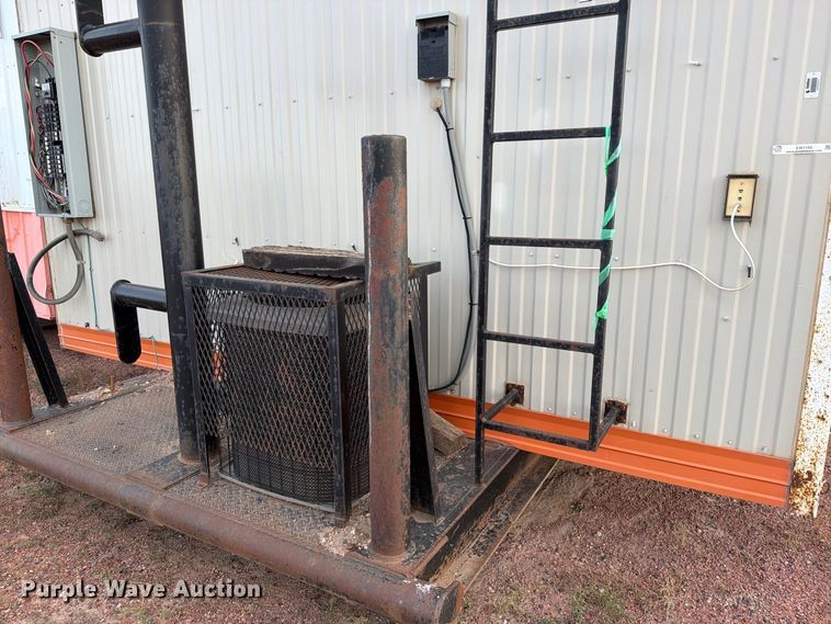 image for item EW1152 2011 Teton Skid mounted living quarters
