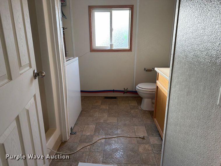 image for item EW1152 2011 Teton Skid mounted living quarters