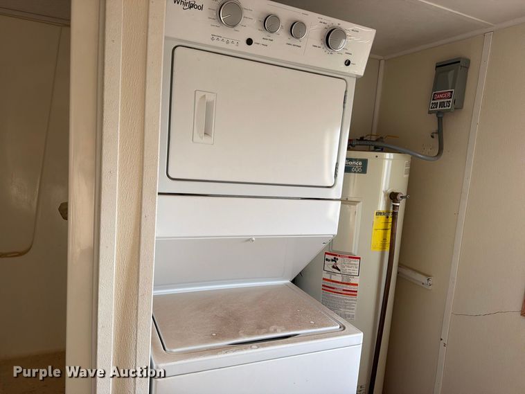 image for item EW1152 2011 Teton Skid mounted living quarters